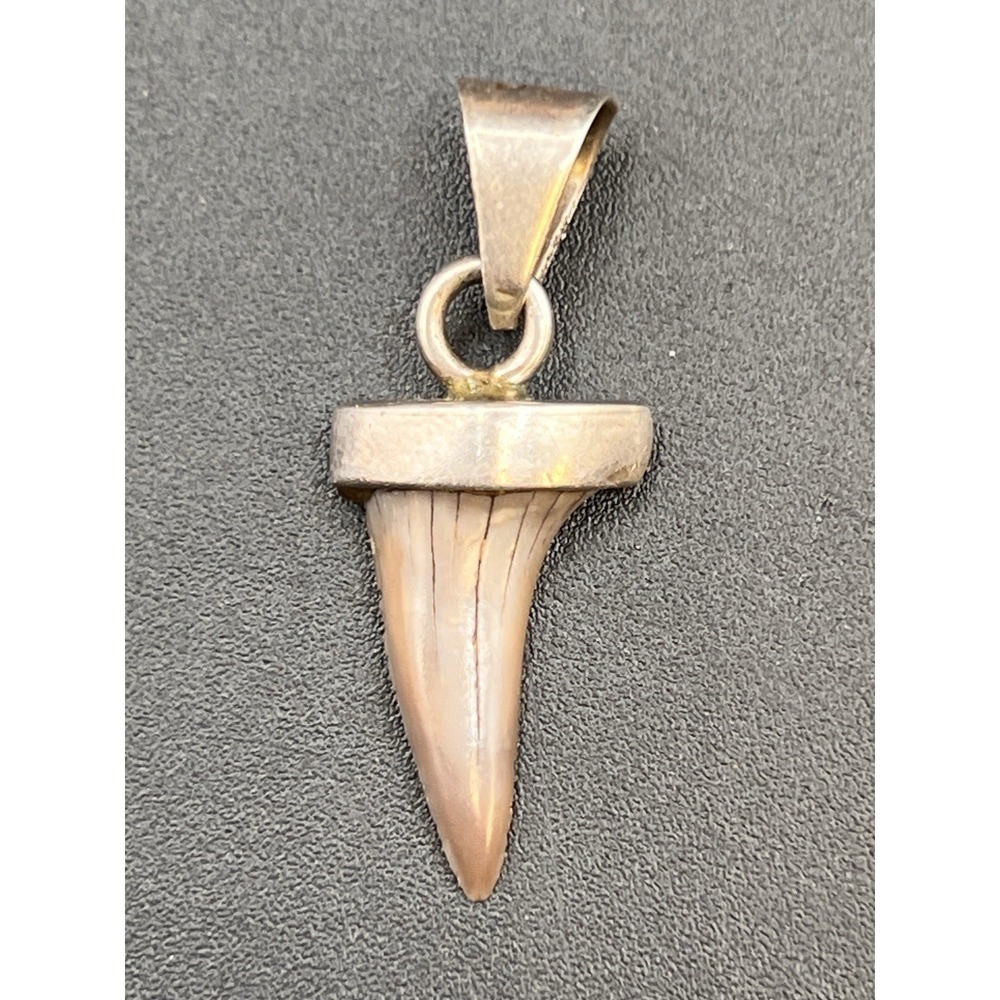 Vintage Shark tooth 925 Silver Mexico Pendant
